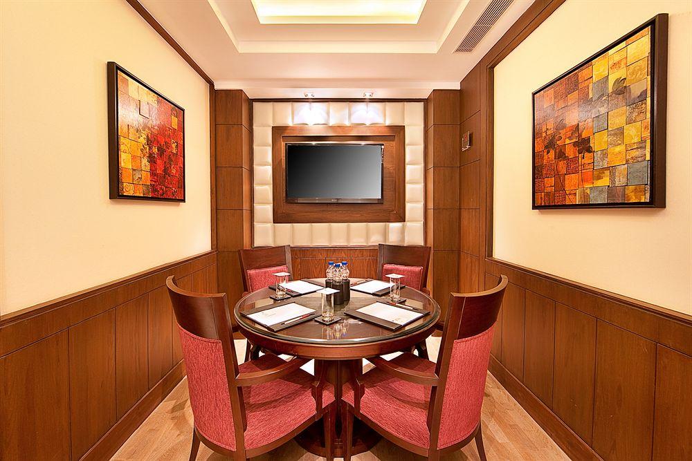 The Place Gurugram, A Member Of Radisson Individuals Gurgaon Exterior foto